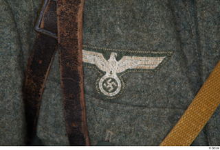 Photos Manfred Wehrmacht WWII details of uniform upper body 0001.jpg